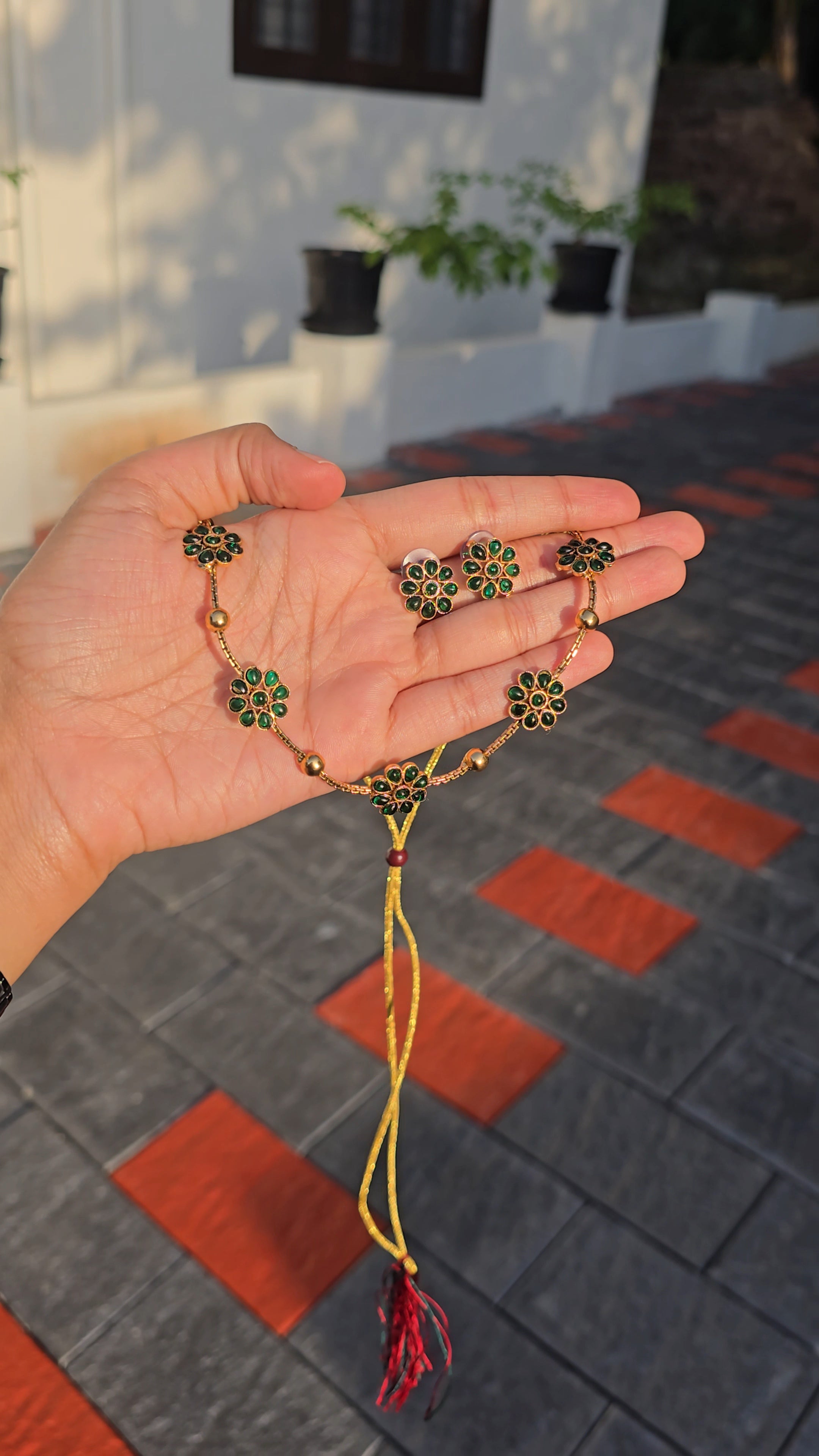 Floral Ruby Necklace Set (Green)