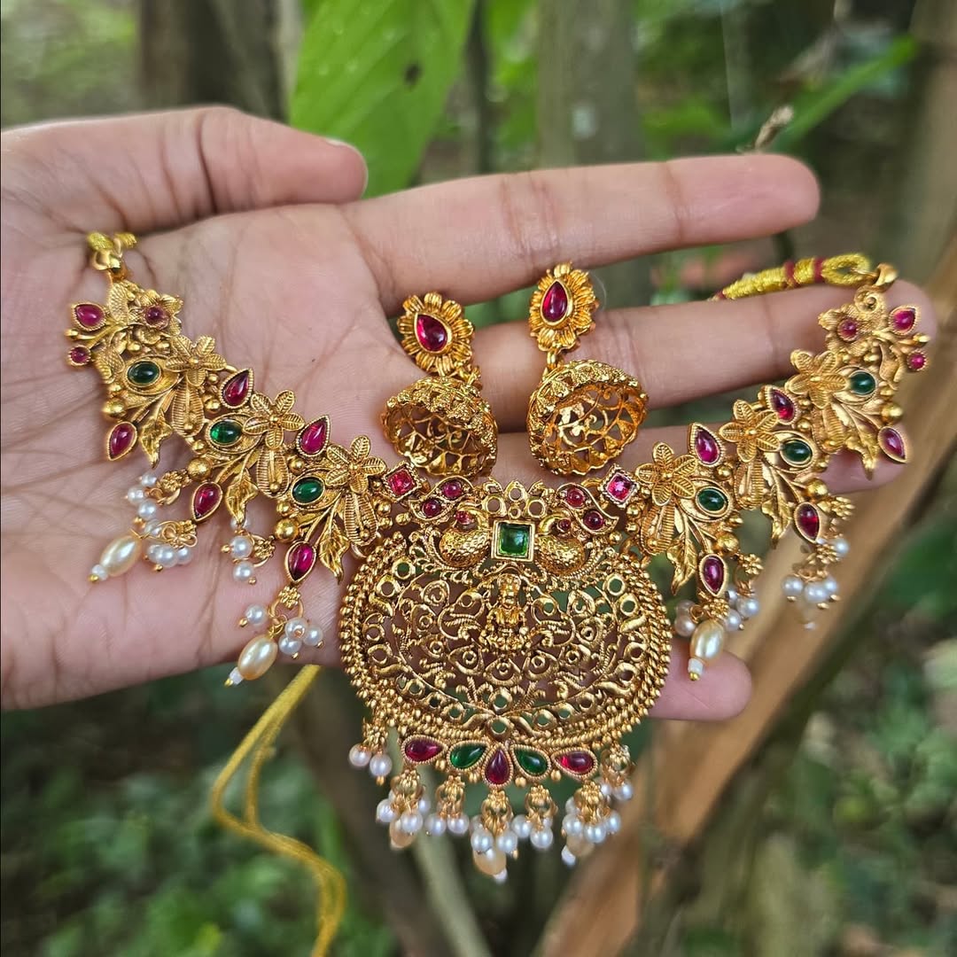 Royal Temple Necklace Set